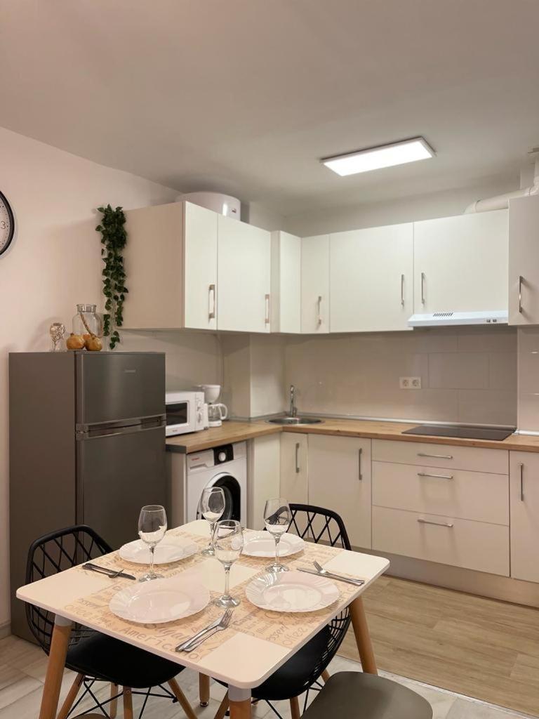 Apartamento Acogedor Piso A Un Paso De Capital. *